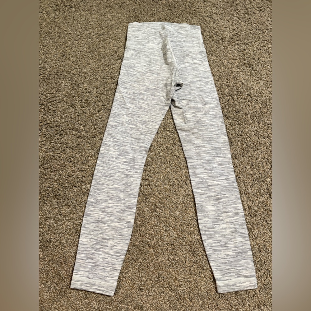 Lululemon Athletica Light Gray Leggings - Picture 2 of 6